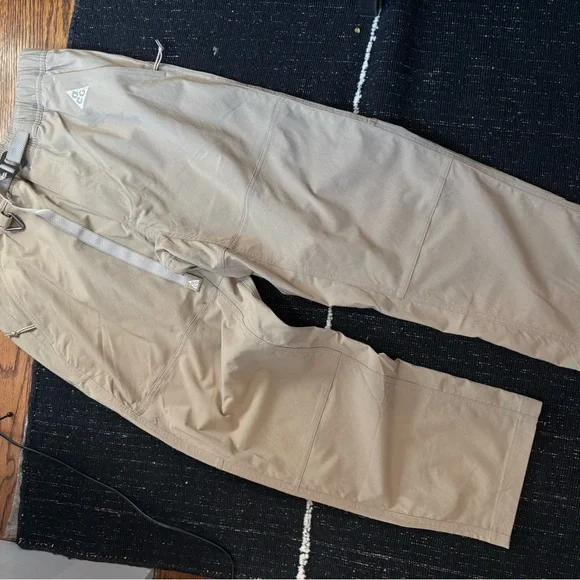 Nike ACG Olive/Tan Outdoor Belted Pants - Picture 2 of 6